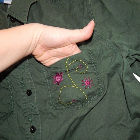 DISNEY women small vintage embroidered Winnie the Pooh Tigger green long sleeve - Picture 4 of 10